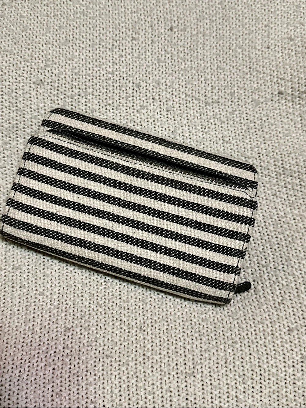 Thirty-One Double Zip Around Continental Wallet Organizer, Green & White